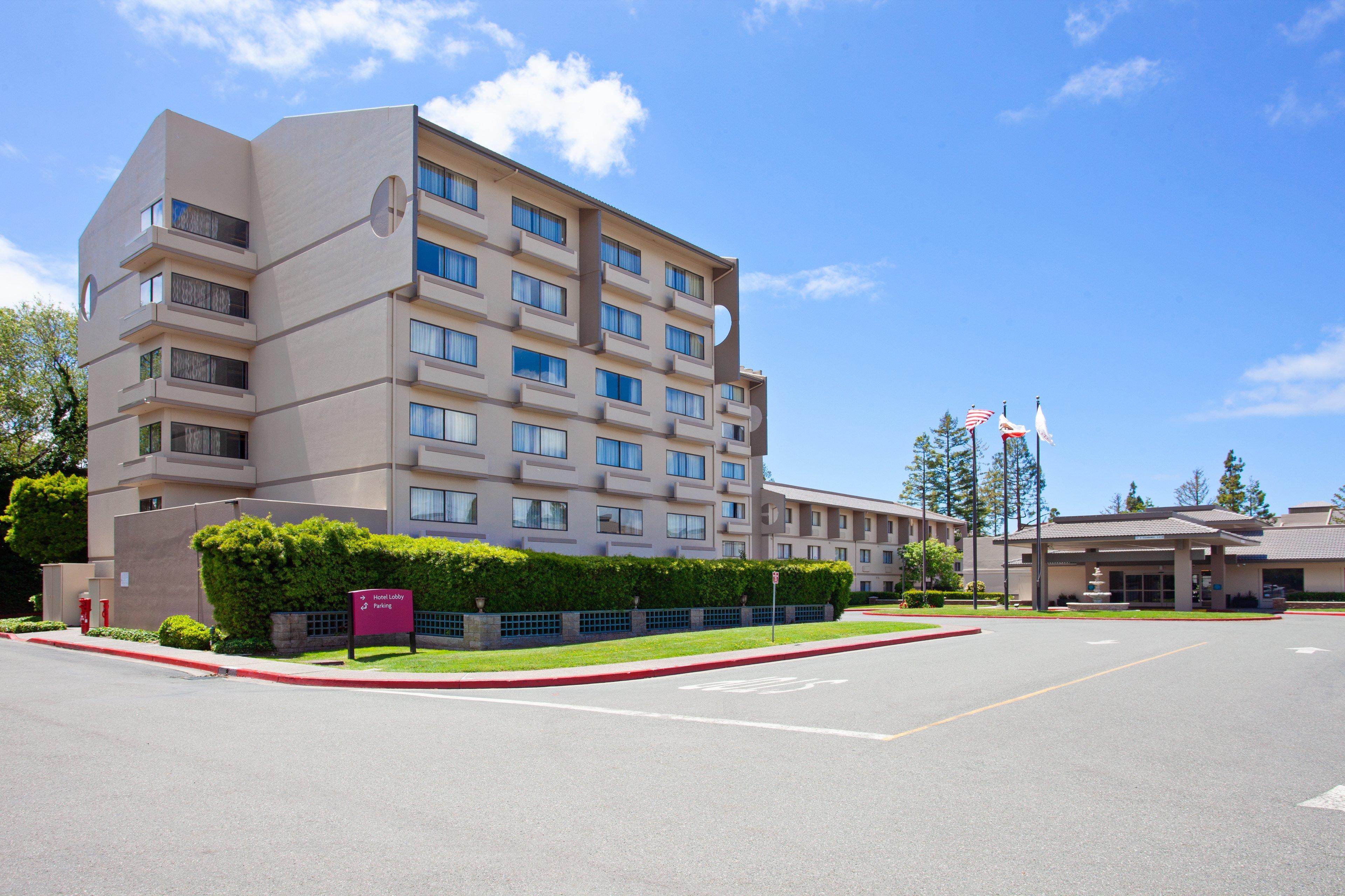 Crowne Plaza Silicon Valley North - Union City By Ihg Екстериор снимка