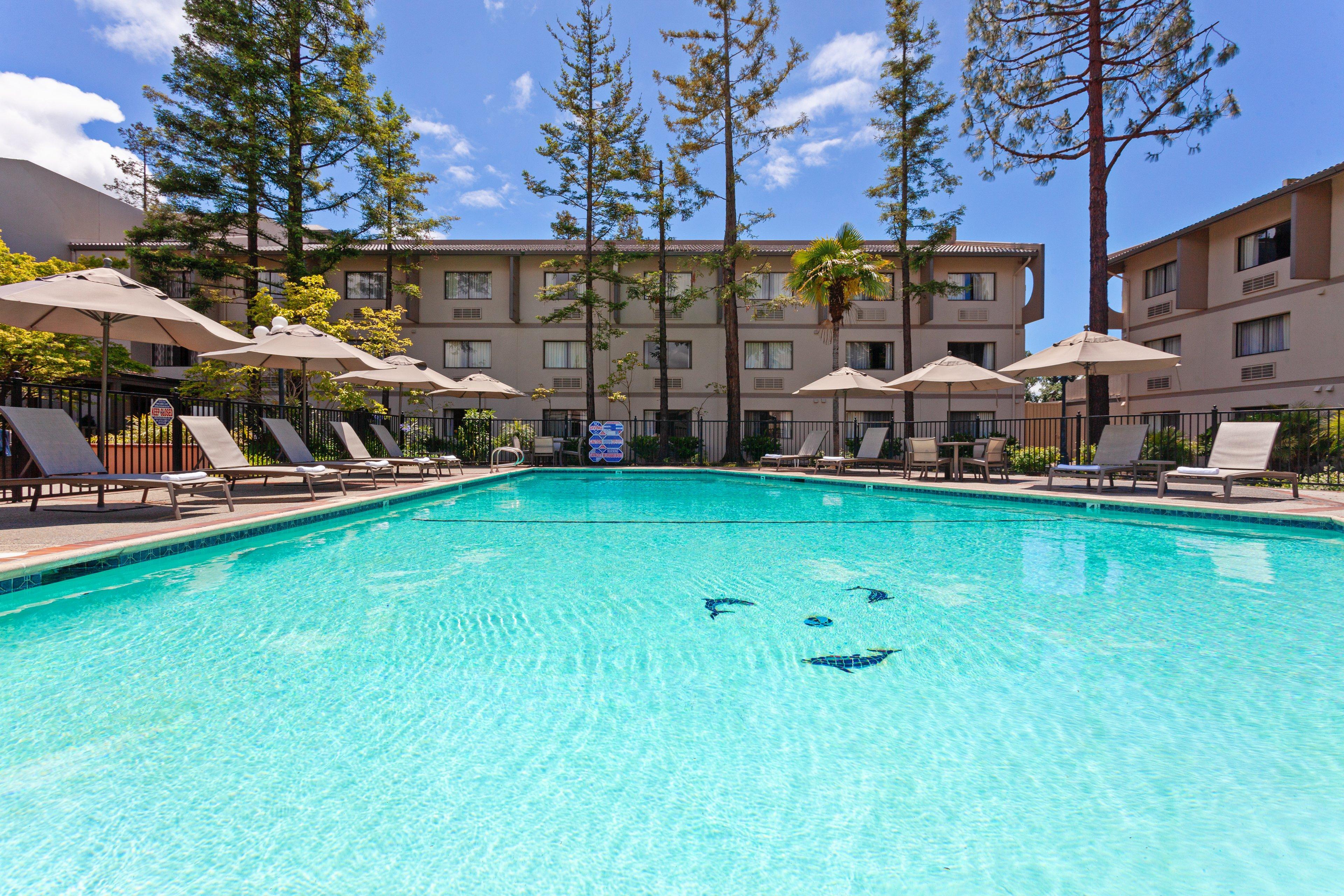 Crowne Plaza Silicon Valley North - Union City By Ihg Екстериор снимка