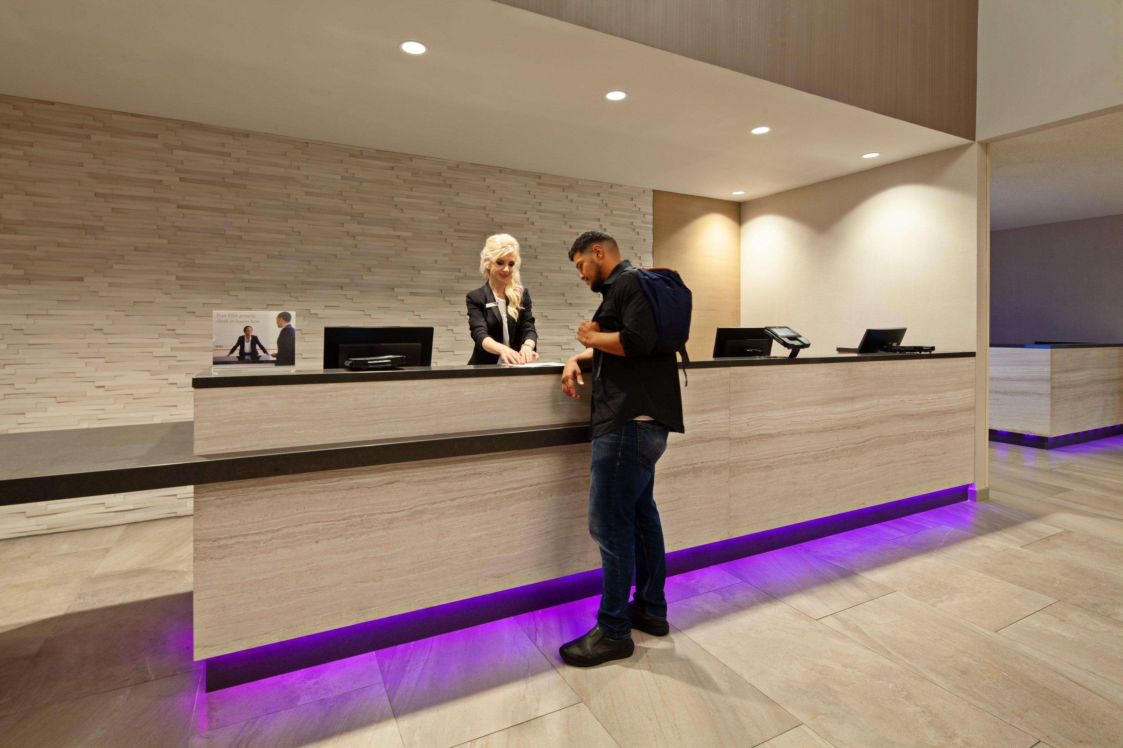 Crowne Plaza Silicon Valley North - Union City By Ihg Екстериор снимка