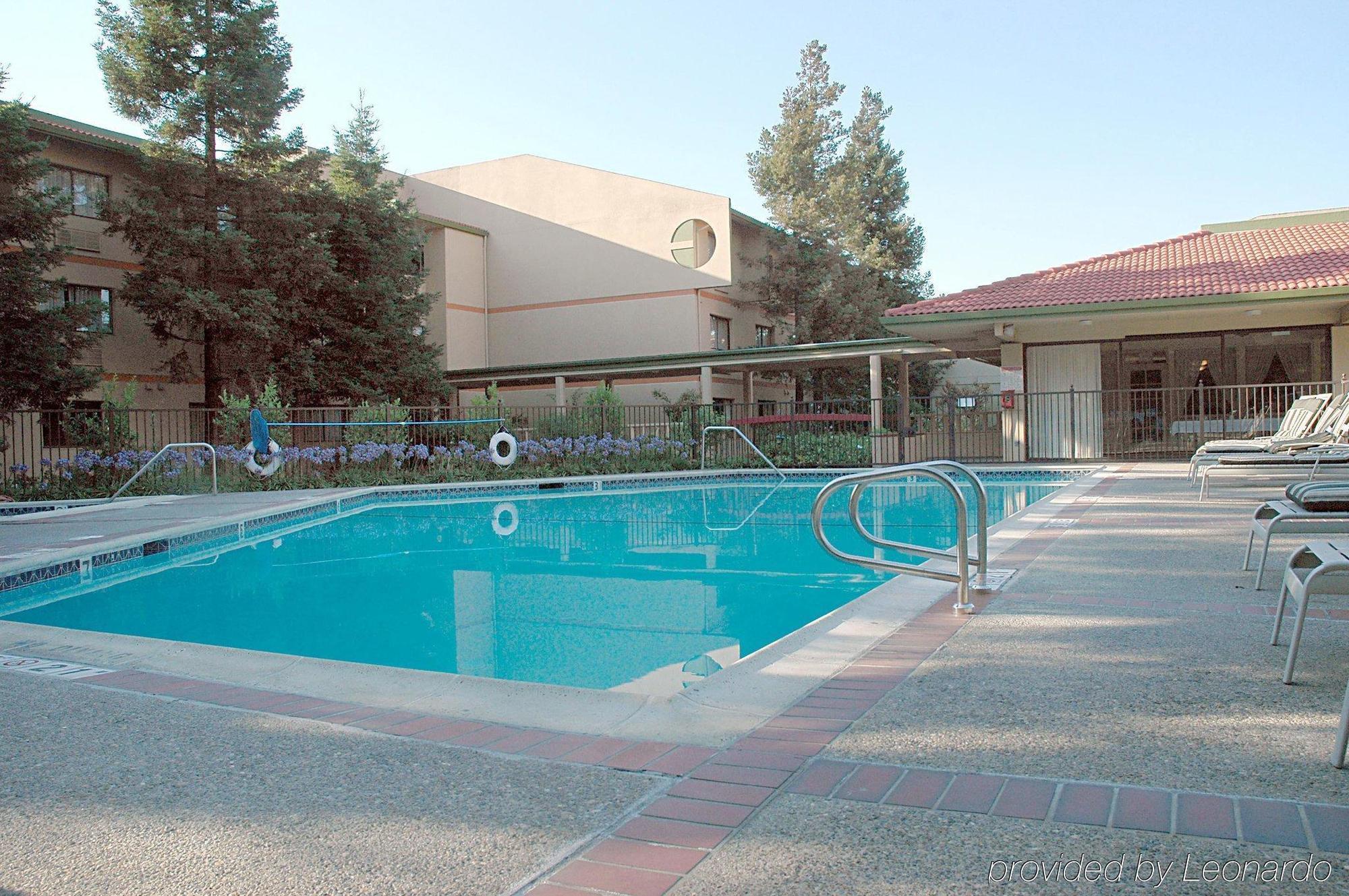 Crowne Plaza Silicon Valley North - Union City By Ihg Екстериор снимка