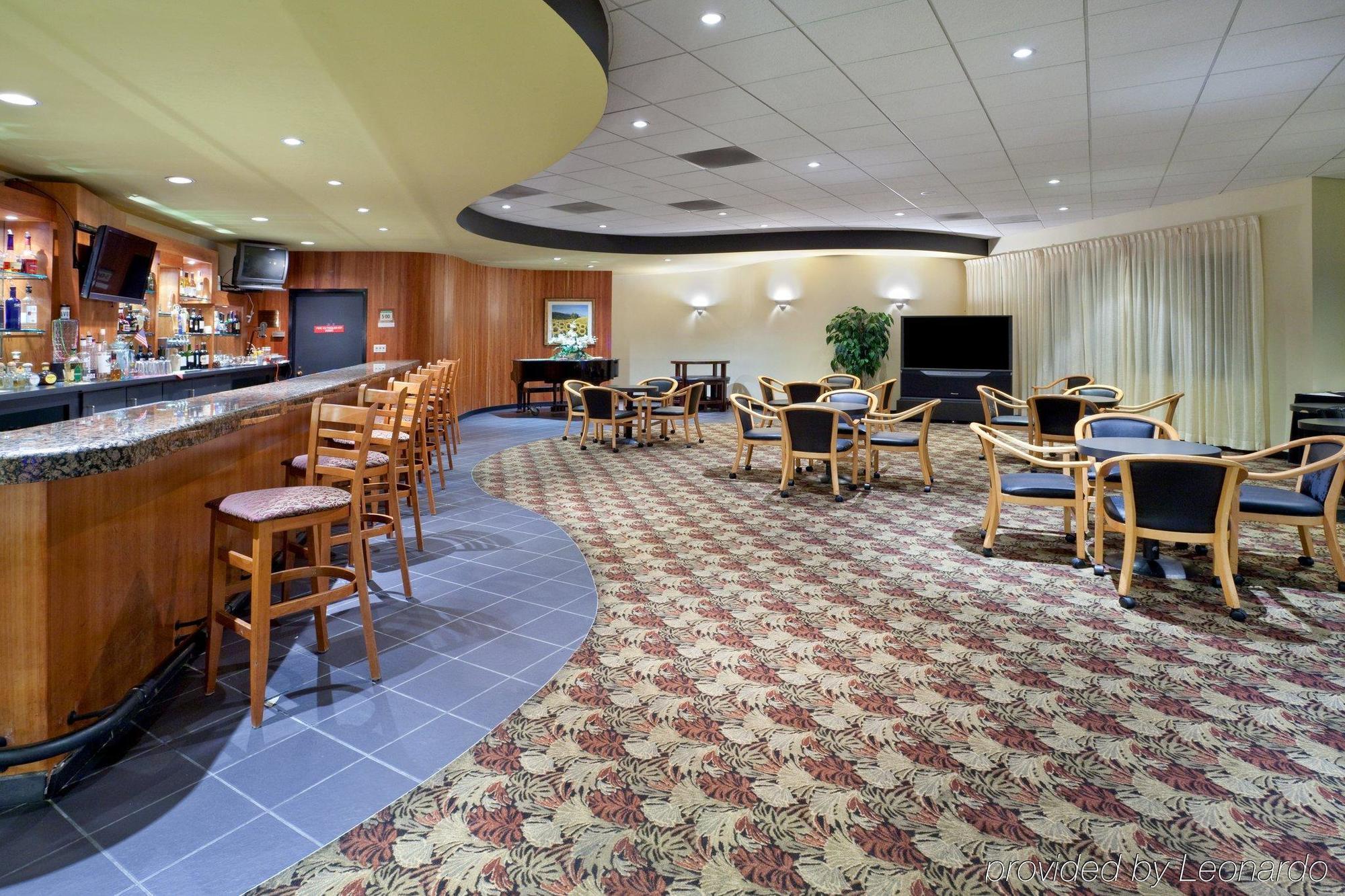 Crowne Plaza Silicon Valley North - Union City By Ihg Екстериор снимка
