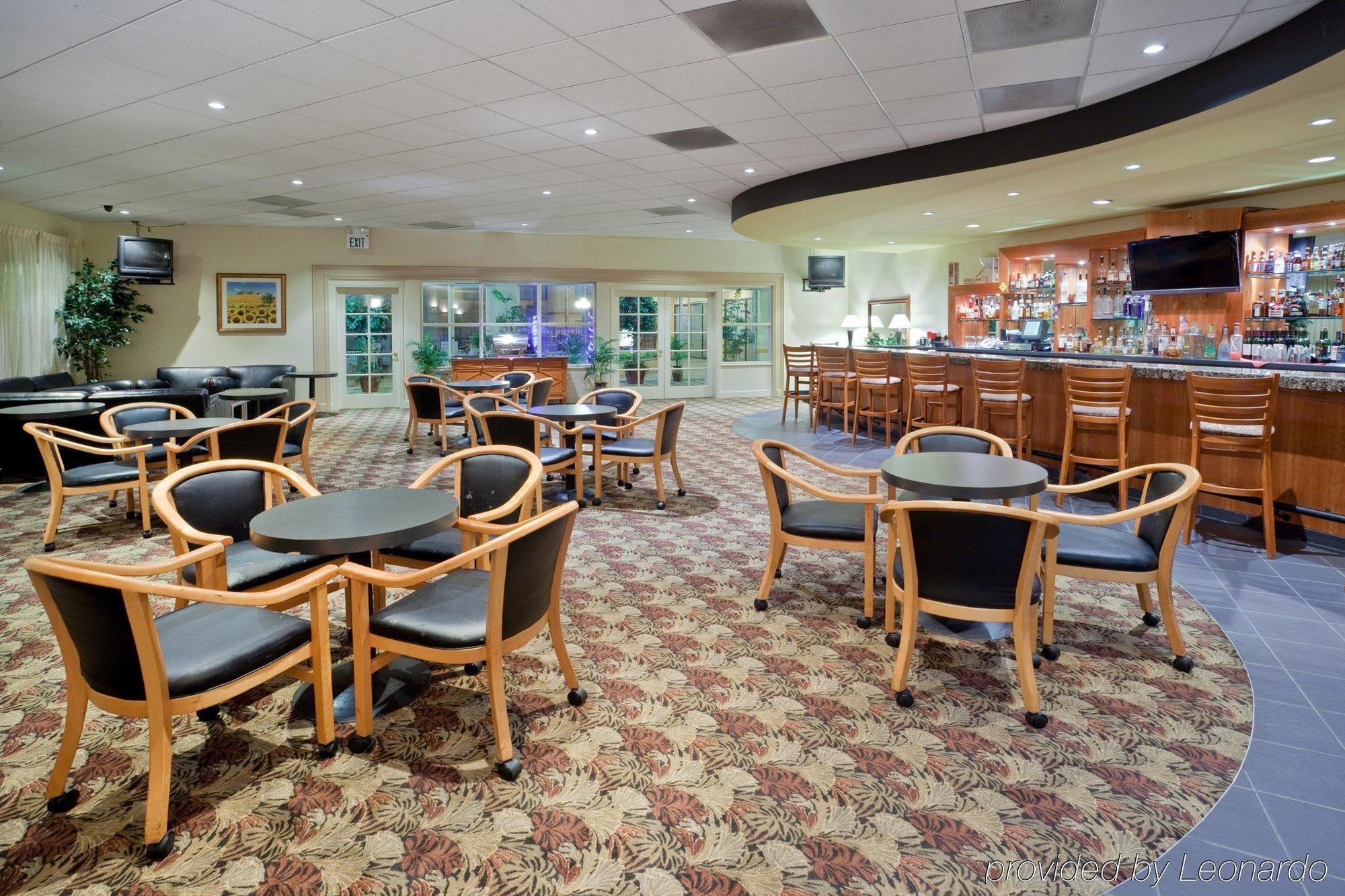 Crowne Plaza Silicon Valley North - Union City By Ihg Екстериор снимка