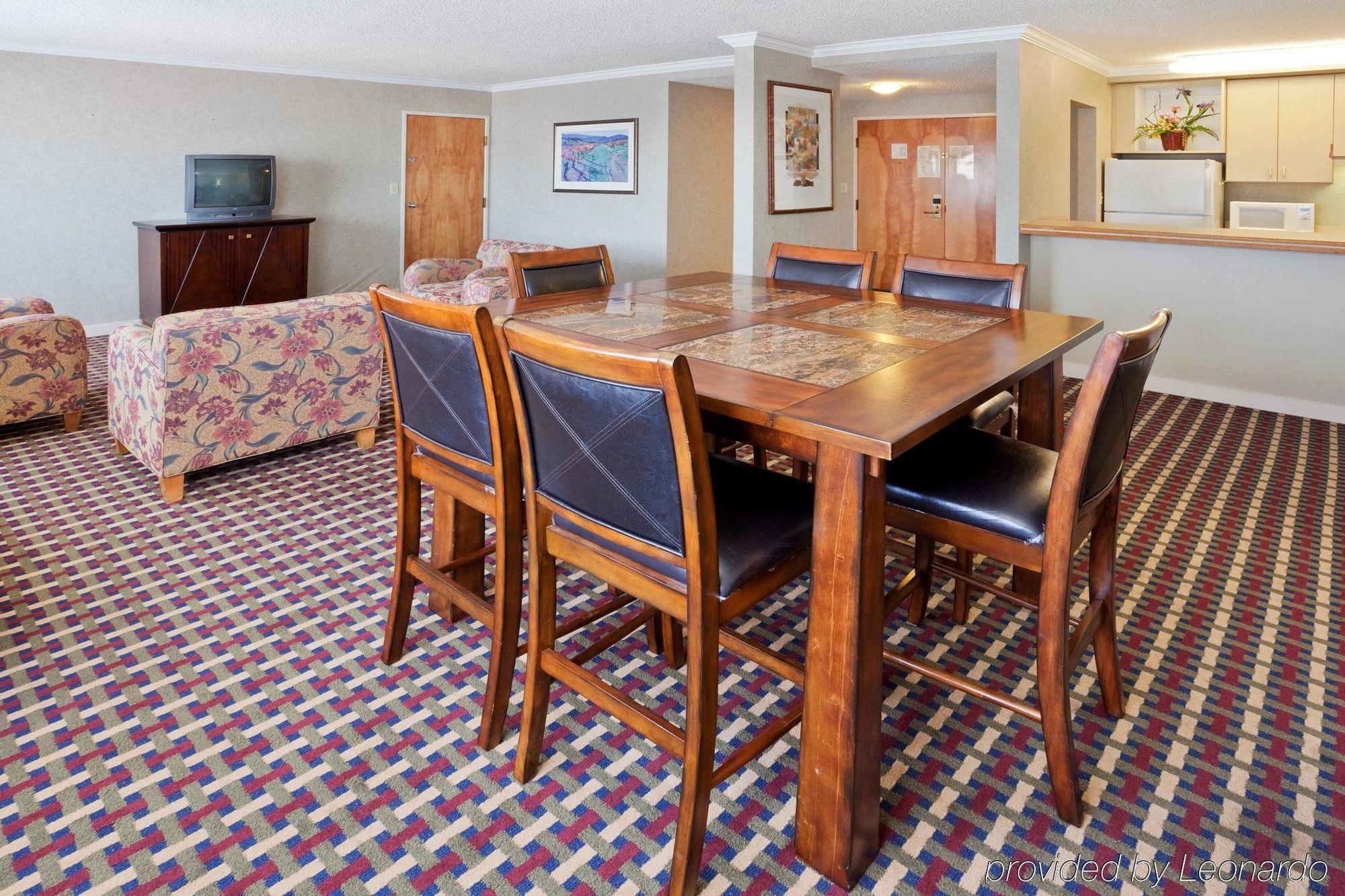 Crowne Plaza Silicon Valley North - Union City By Ihg Екстериор снимка