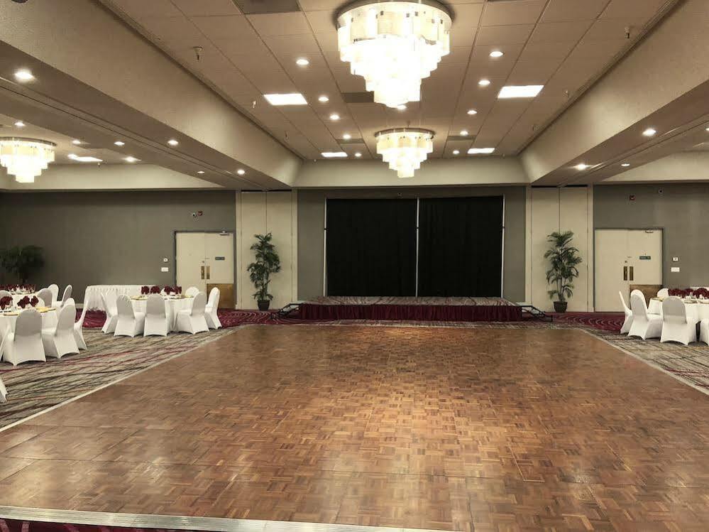 Crowne Plaza Silicon Valley North - Union City By Ihg Екстериор снимка